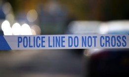 一艘渔船在福克兰群岛沉没，至少6人死亡，7人失踪