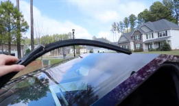 赛博卡车客户报告由于雨刷器问题导致交货延迟