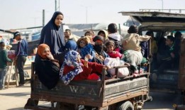 以色列施压两国方案，轰炸加沙南部