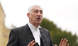 霍伊尔建议，我们应该有更多的公猫来照顾啮齿动物