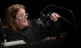 科罗拉多州最高法院否决了针对未成年人的性别确认护理禁令，为初选改革扫清了道路