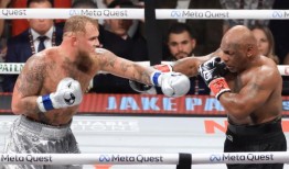 泰森在重量级比赛中被youtube用户保罗击败