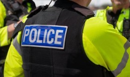 真正的警察永远不会要求你做的五件事