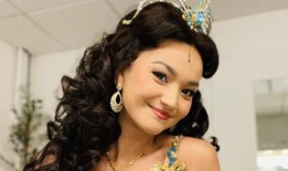 替角米凯拉·伦弗洛接到了出演《阿拉丁》的电话当她在飞机上时